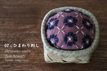 Load image into Gallery viewer, SASHIKO × TAKONOHA PIN CUSHION