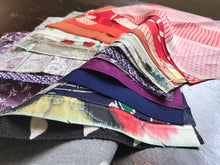 Load image into Gallery viewer, Japanese Vintage Silk Fabric Assorted Pack