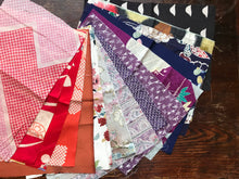 Load image into Gallery viewer, Japanese Vintage Silk Fabric Assorted Pack