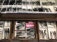 Load image into Gallery viewer, Thread clipper proudly made in Kyoto, Japan | Japanese craftsmanship - SASHIKO.LAB