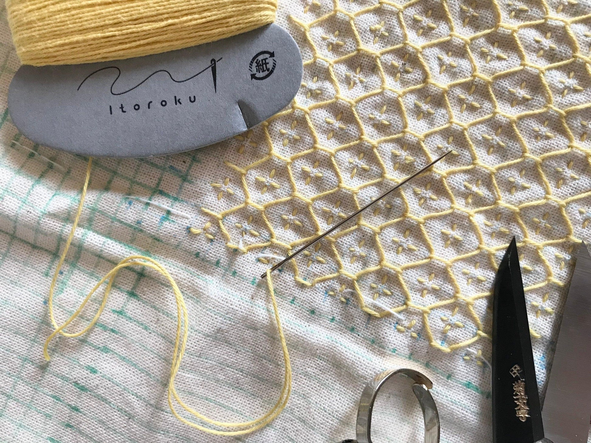 SASHIKO THREAD, Japan colors / 10 colors inspired by Japanese nature and culture. Perfect gift manufactured and dyed in Kyoto, Japan. - SASHIKO.LAB