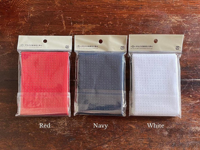 Dot-stenciled sashiko cloth  | white, navy, red, for making hanafukin - SASHIKO.LAB